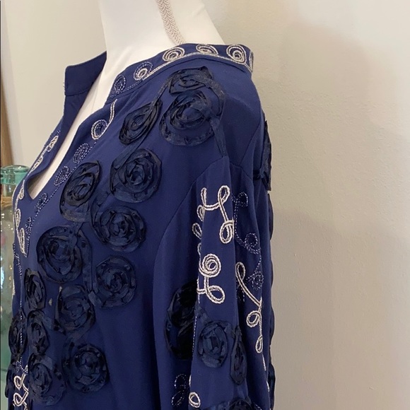 Once Again Blue Embellished Tunic size 3X - Picture 3 of 10